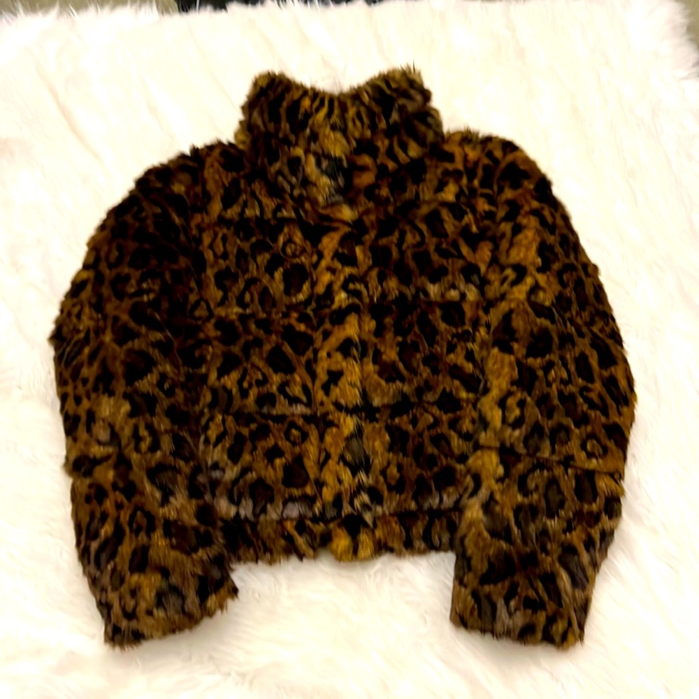 Abercrombie & Fitch…. Leopard Puffer…. Excellent Condition.  Only wore once